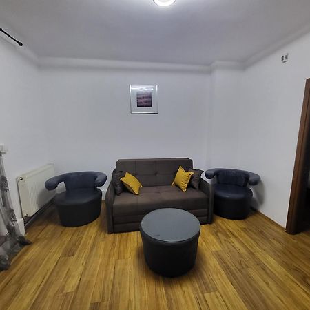 Apartment Mega Mall Monza National Arena Bukares Bagian luar foto