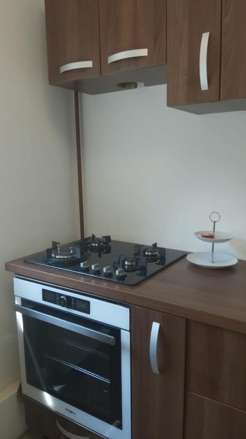 Apartment Mega Mall Monza National Arena Bukares Bagian luar foto