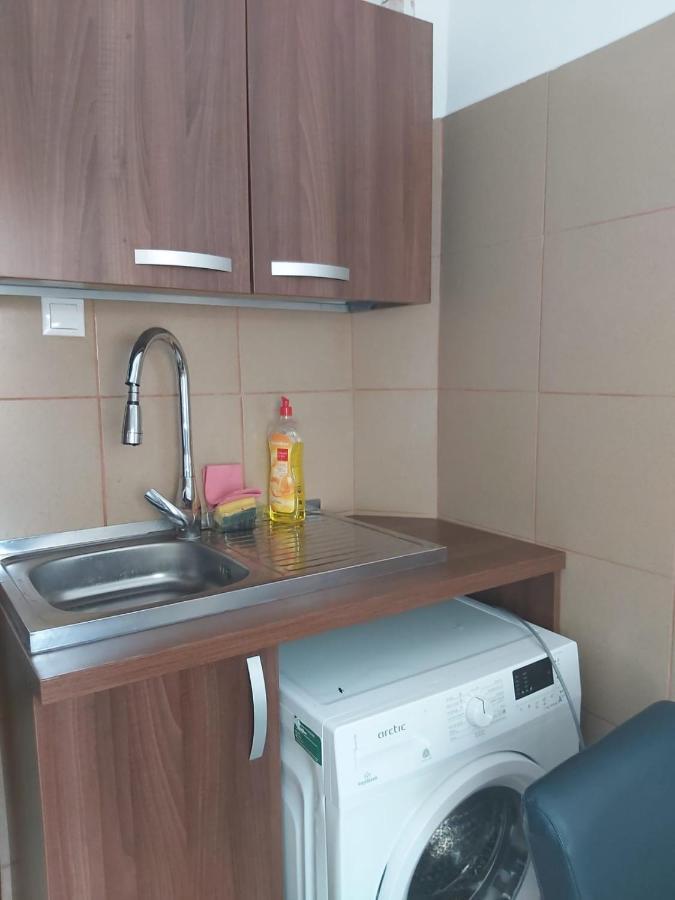 Apartment Mega Mall Monza National Arena Bukares Bagian luar foto